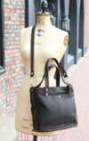 The Classic Tote: Medium