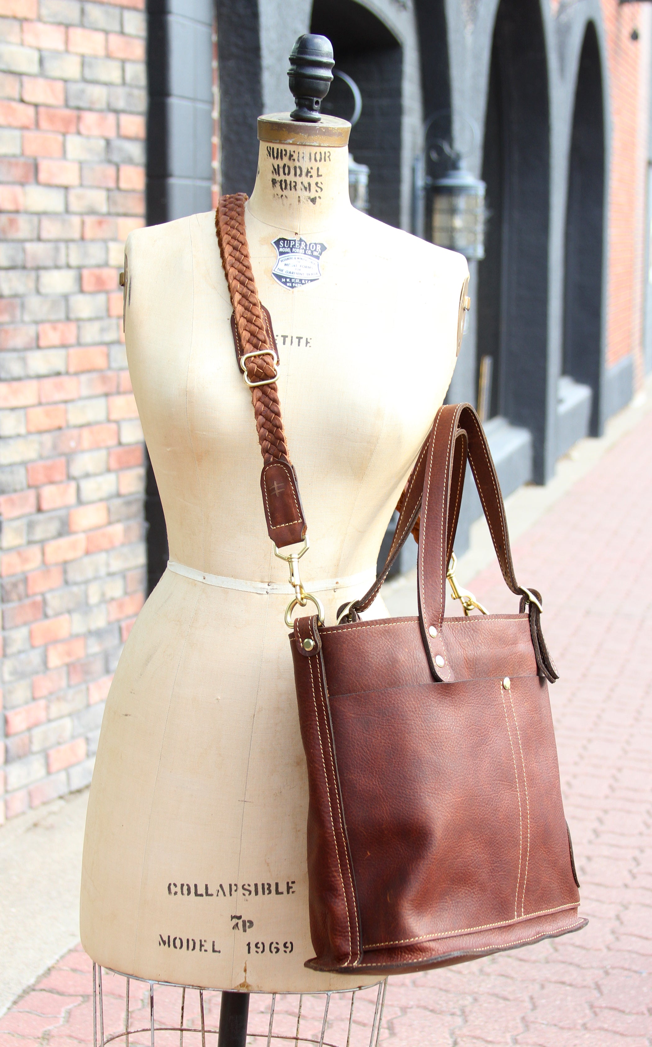 The Classic Tote: Large
