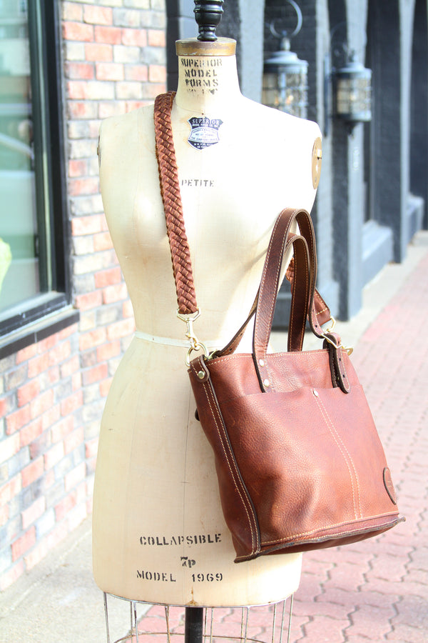 The Classic Tote: Medium
