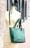 The Classic Tote: Medium