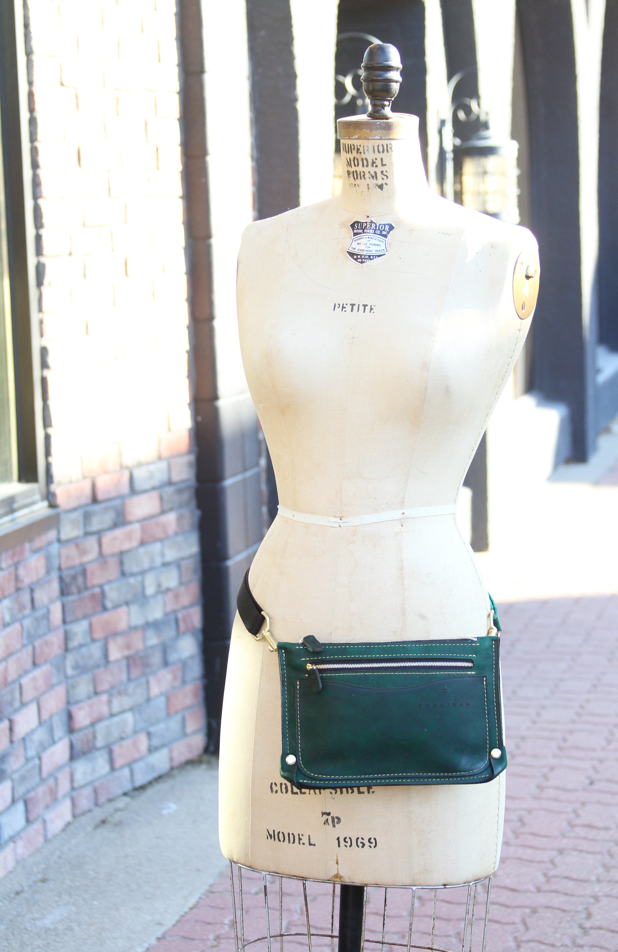 Modern Clutch