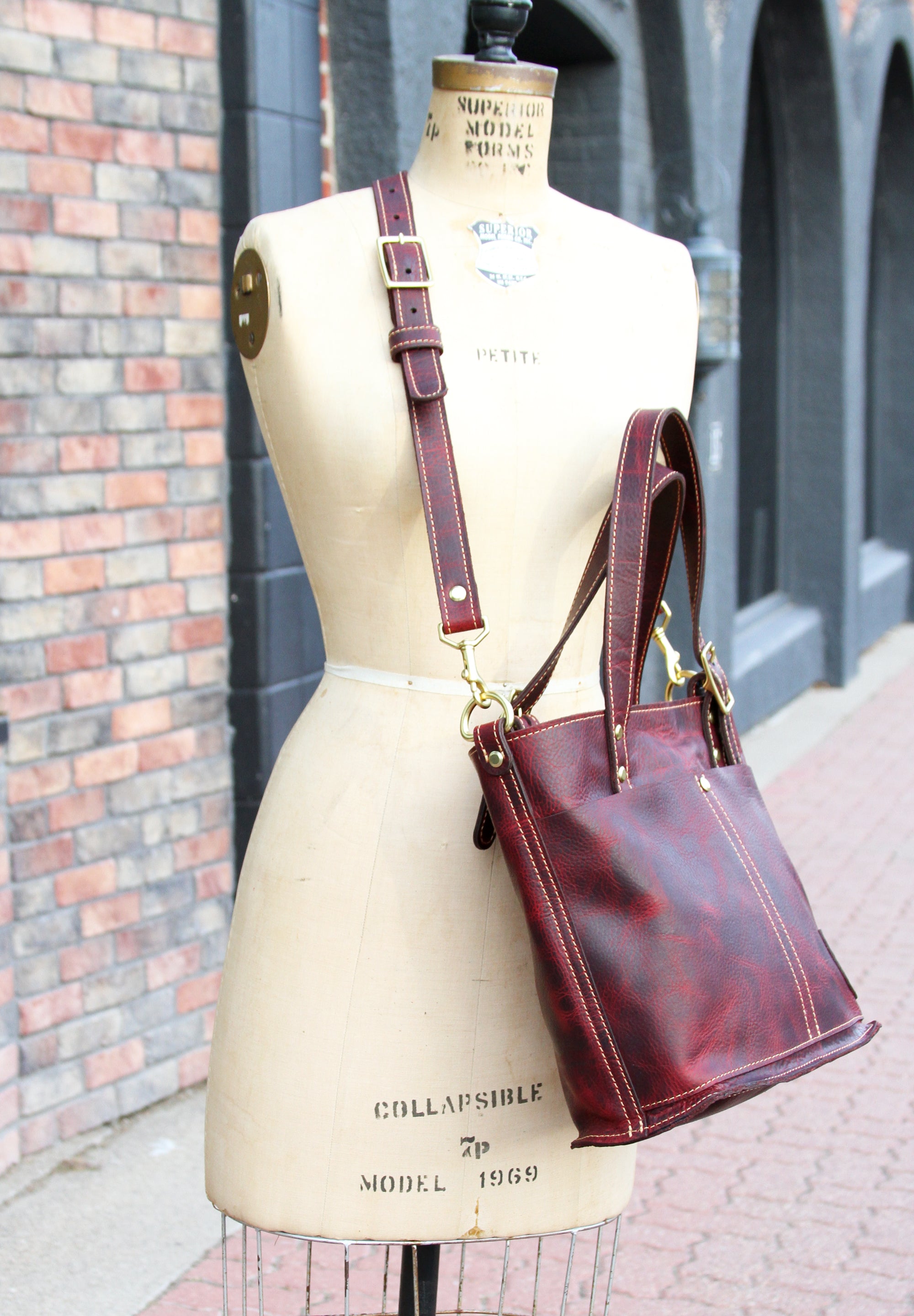 The Classic Tote: Large