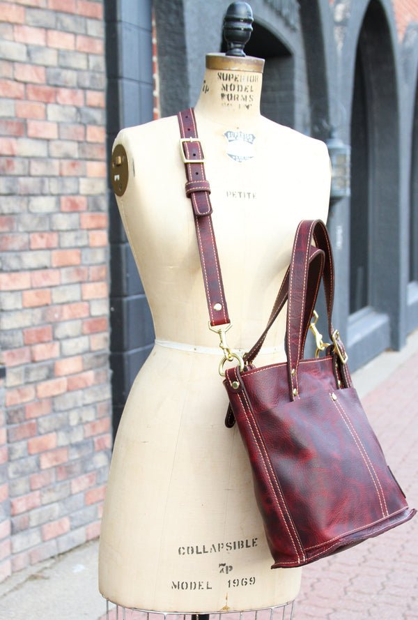 The Classic Tote: Medium